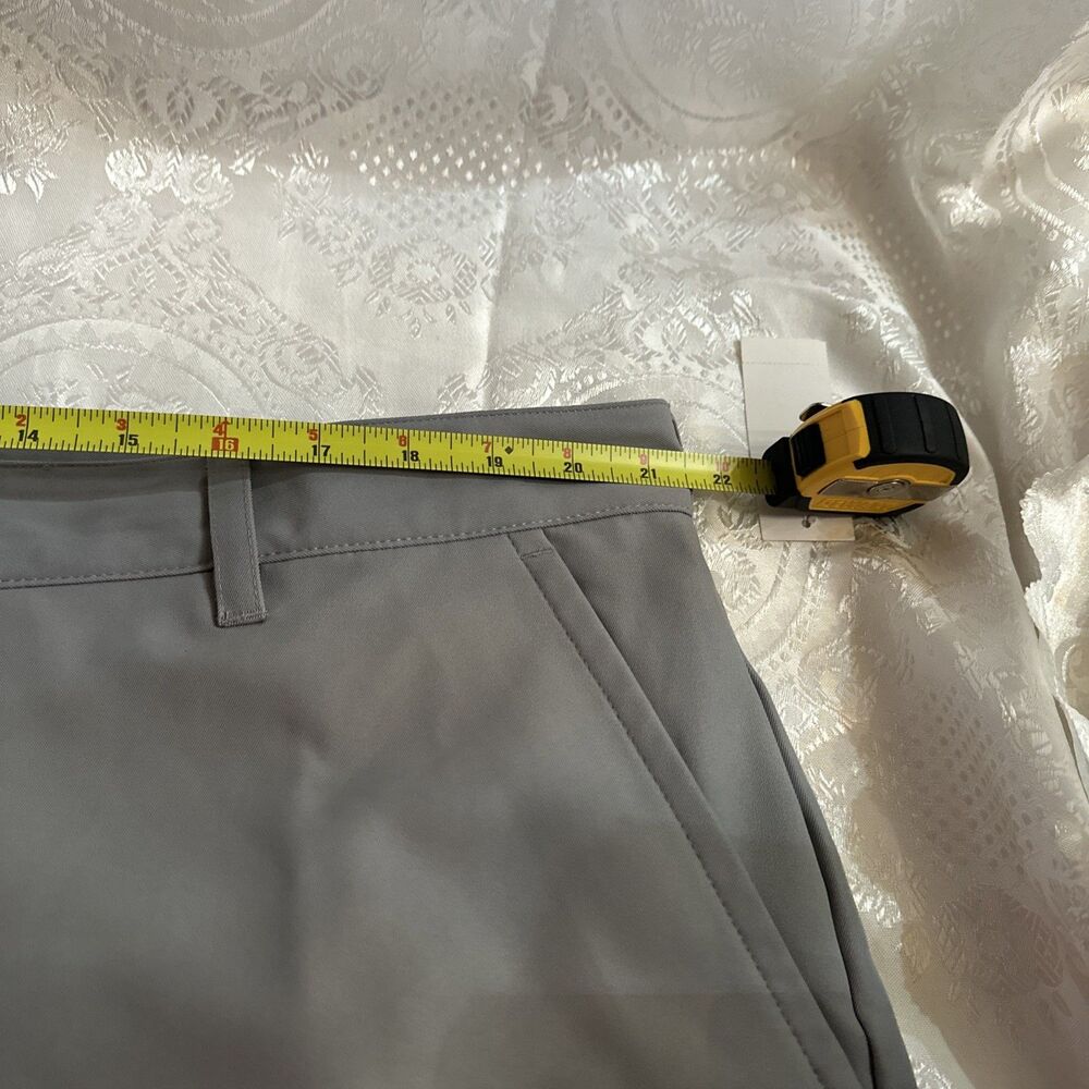 Izod Mens Size 42 Golf Shorts Classic Fit Silver Nickel Flat Front Casual NEW